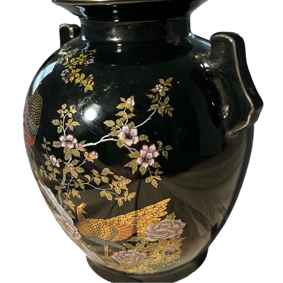 Japanese Vintage Black Gold Trimmed Peacock Vase BEAUTIFUL - Picture 3 of 11
